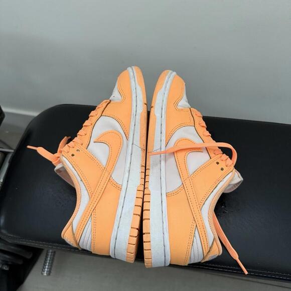 Nike Dunk Low Orange Pearl Women’s US 8 Sneakers DD1503-801 Shoes Athletic Y2K - Picture 4 of 9